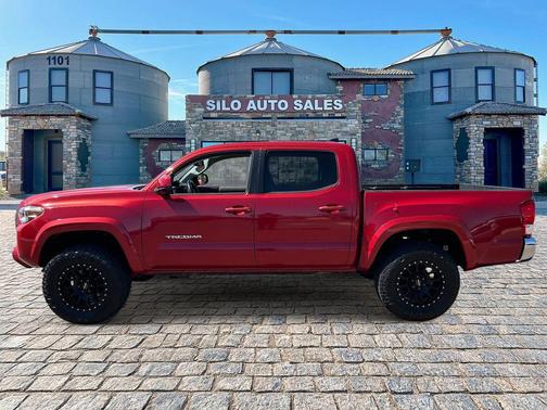 Barcelona Red Metallic 2017 Toyota Tacoma SR5