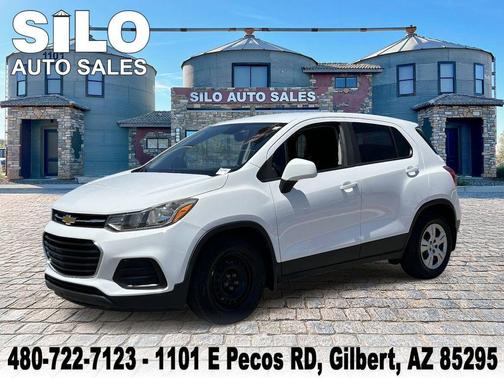 Summit White 2019 Chevrolet Trax LS