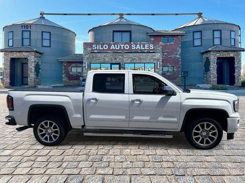 White Frost Tricoat 2018 GMC Sierra 1500 Denali