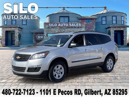 Silver Ice Metallic 2017 Chevrolet Traverse LS