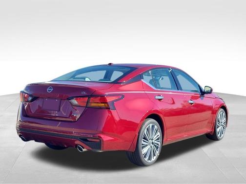 2025 Nissan Altima SL