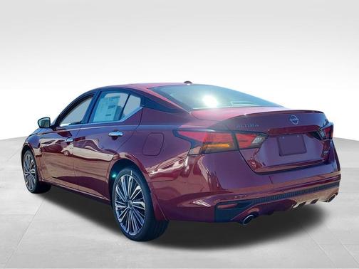 2025 Nissan Altima SL