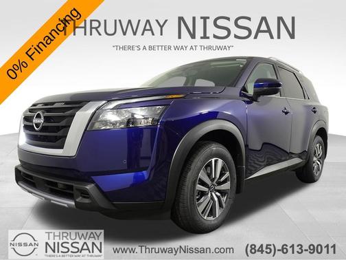 2025 Nissan Pathfinder SL