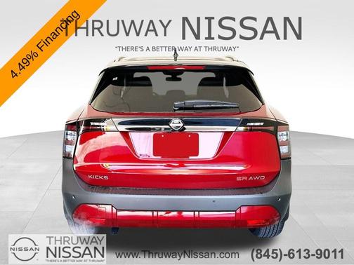 2025 Nissan Kicks SR