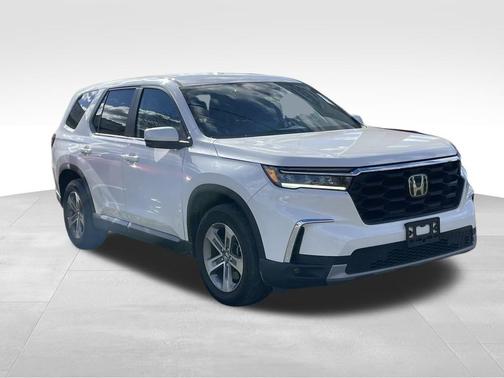 2023 Honda Pilot EX-L 8-Passenger