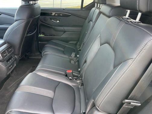 2023 Honda Pilot EX-L 8-Passenger