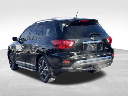 2018 Nissan Pathfinder Platinum