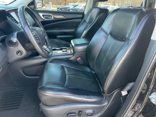 2018 Nissan Pathfinder Platinum