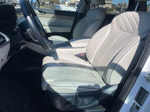 White 2021 Hyundai PALISADE Limited