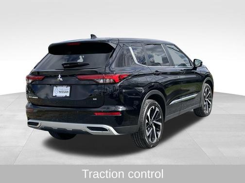 2022 Mitsubishi Outlander SE