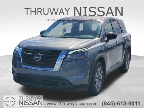 2025 Nissan Pathfinder S