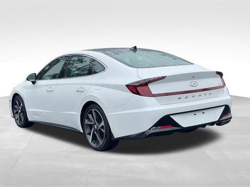 2022 Hyundai SONATA SEL Plus