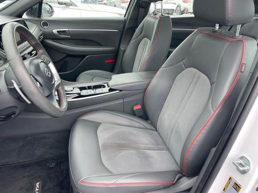 2022 Hyundai SONATA SEL Plus