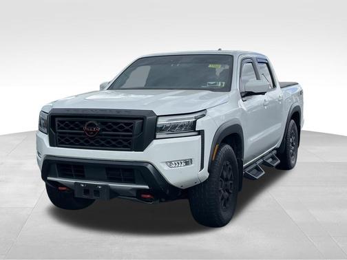 Glacier White 2023 Nissan Frontier PRO-4X