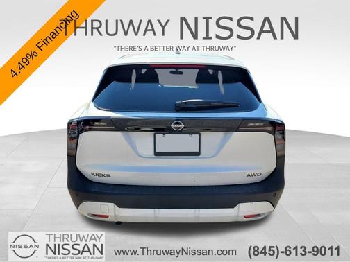 2025 Nissan Kicks SV