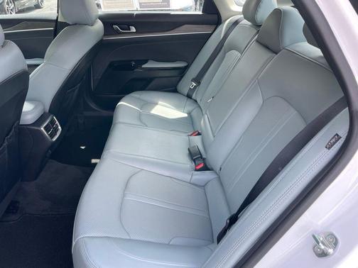 2023 Kia K5 EX