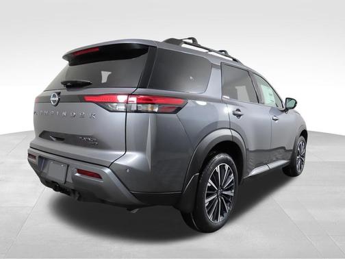 Gun Metallic 2026 Nissan Pathfinder Platinum