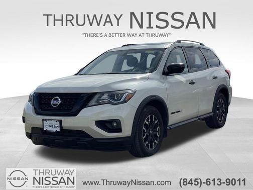 2020 Nissan Pathfinder SL
