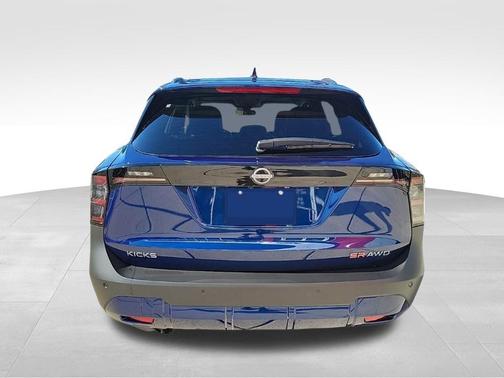Deep Blue Pearl 2026 Nissan Kicks SR