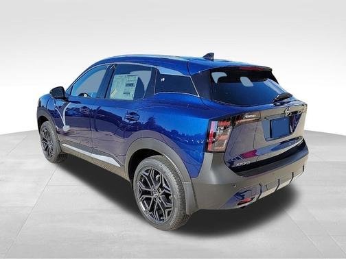 Deep Blue Pearl 2026 Nissan Kicks SR