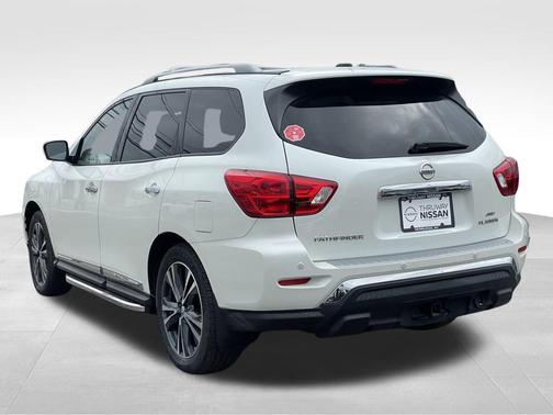 2020 Nissan Pathfinder Platinum
