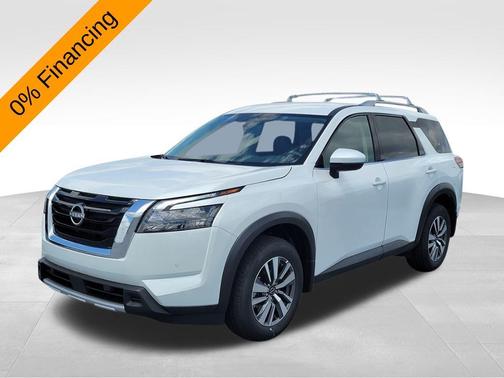 2025 Nissan Pathfinder SL
