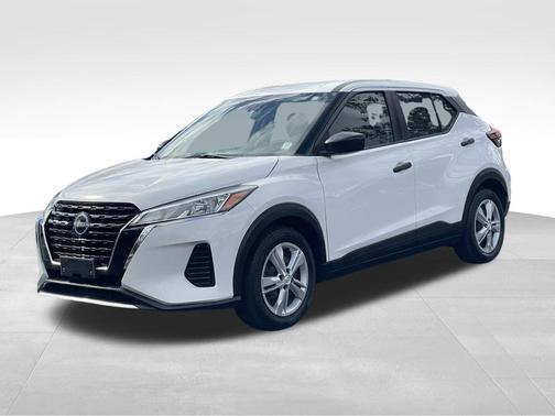 2022 Nissan Kicks S