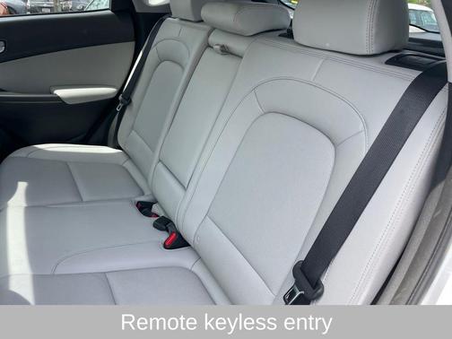 2022 Hyundai KONA Limited
