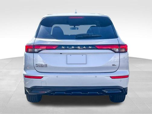 Alpine Frost 2026 Nissan Rogue Plug-In Hybrid SL