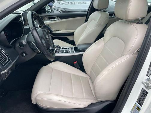 2019 Kia Stinger GT2