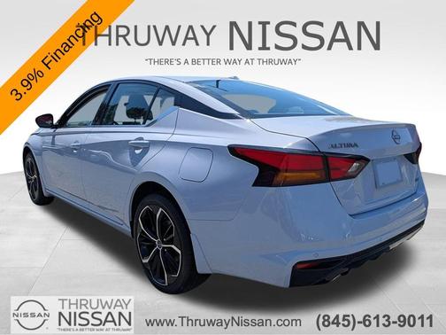 2025 Nissan Altima SR