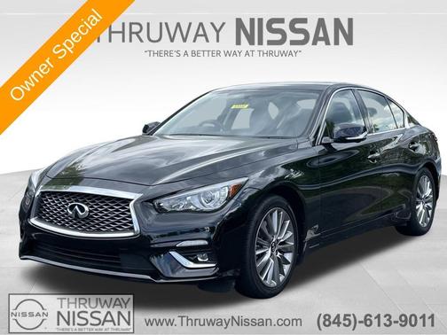 2022 INFINITI Q50 LUXE