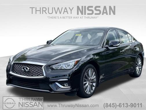 2022 INFINITI Q50 LUXE