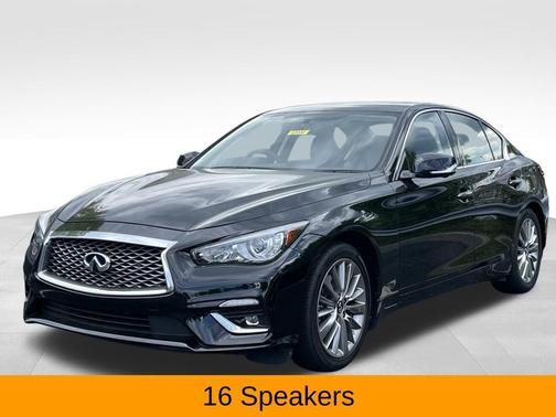 2022 INFINITI Q50 LUXE