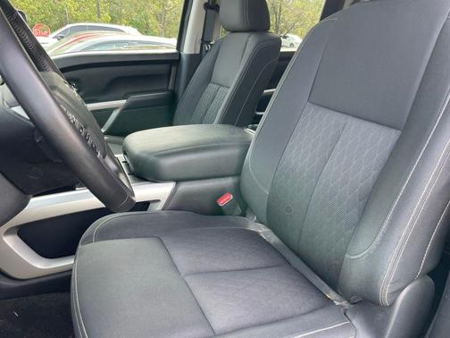 2019 Nissan Titan XD SV