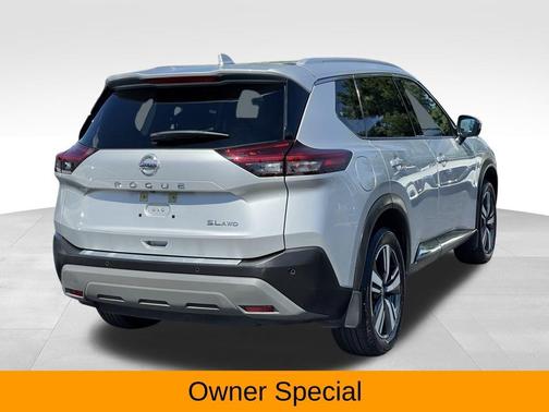 2022 Nissan Rogue SL