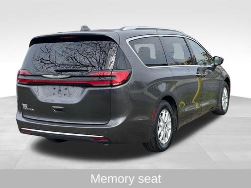 2021 Chrysler Pacifica Touring-L
