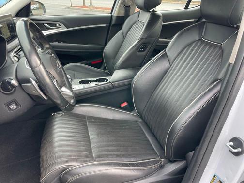 2019 Genesis G70 3.3T Advanced