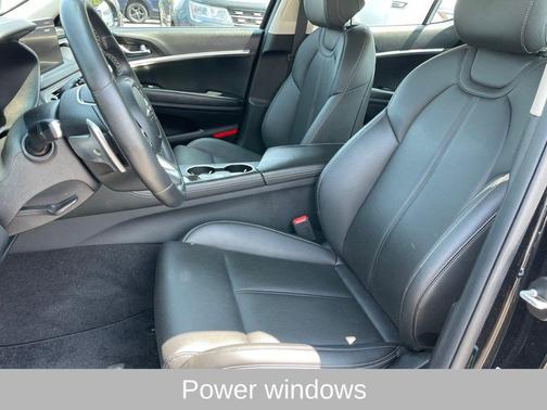 2022 Genesis G70 2.0T