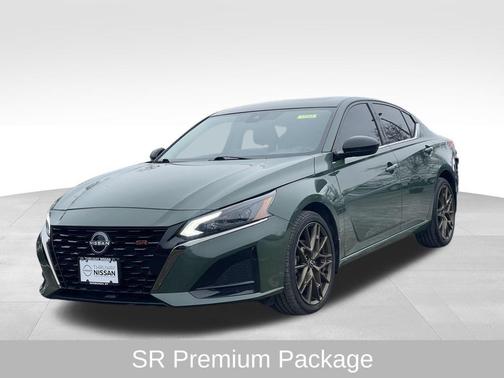 2025 Nissan Altima SR