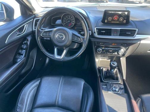 2017 Mazda Mazda3 Touring