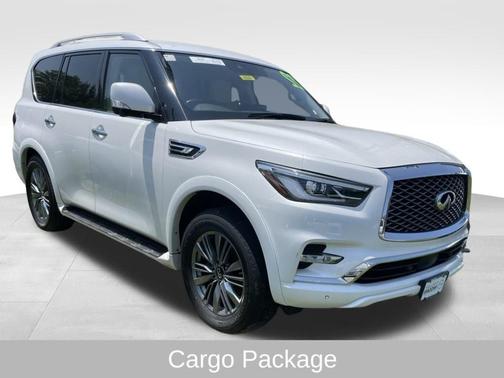 2022 INFINITI QX80 Luxe