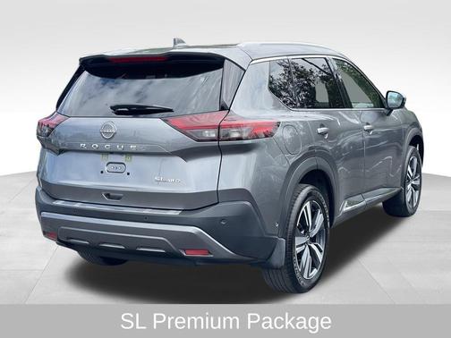 2022 Nissan Rogue SL