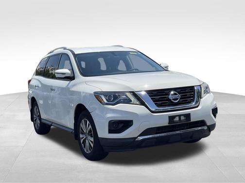 2018 Nissan Pathfinder S