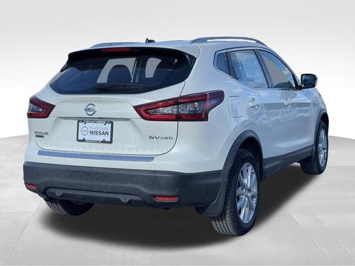 2021 Nissan Rogue Sport SV