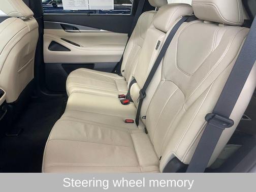 2022 INFINITI QX60 Luxe