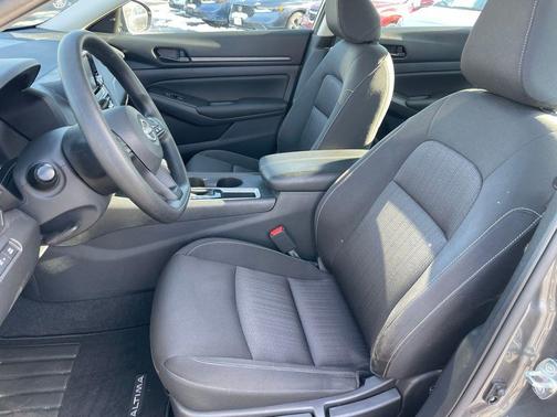 2023 Nissan Altima 2.5 S