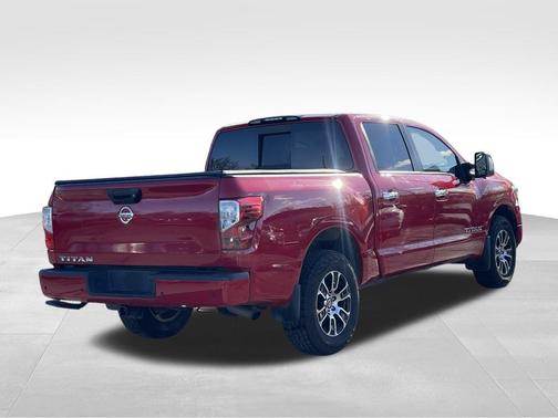 2021 Nissan Titan SV