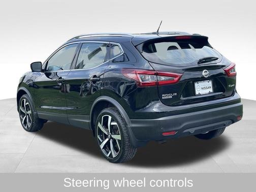 2022 Nissan Rogue Sport SL