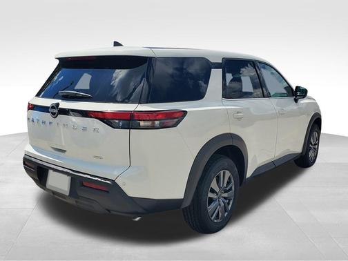 2025 Nissan Pathfinder S